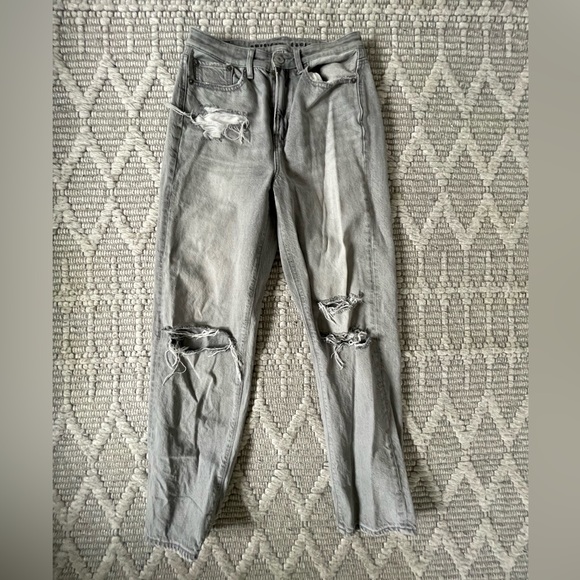 AE Ripped Highest Waist '90s Boyfriend Jean - Picture 3 of 7